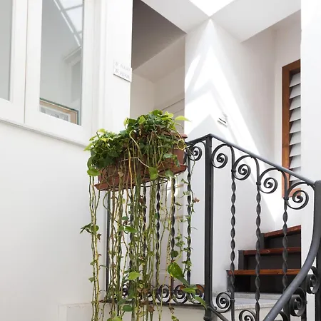 Ai Tintori לינה וארוחת בוקר פלרמו