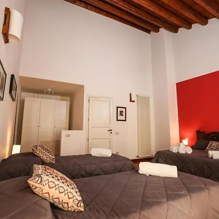 לינה וארוחת בוקר Ai Tintori פלרמו