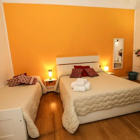 Ai Tintori לינה וארוחת בוקר 4*