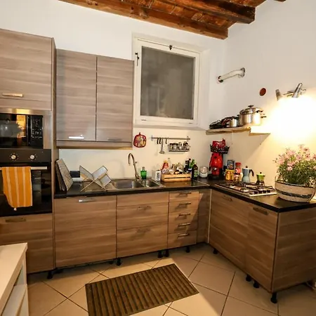 לינה וארוחת בוקר Ai Tintori פלרמו