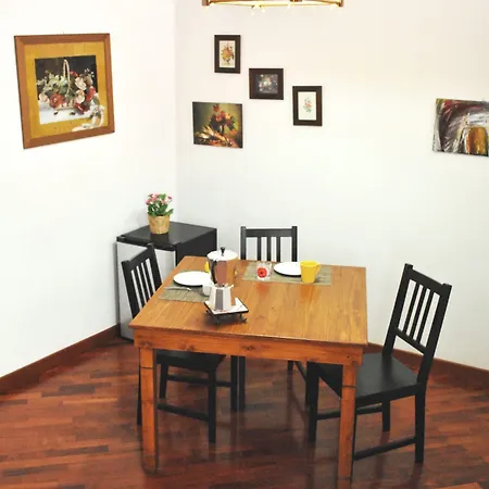 Ai Tintori לינה וארוחת בוקר